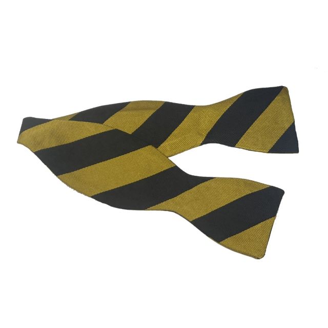 The Knoll Triple Blood Bow Tie